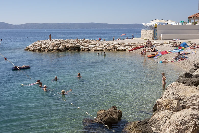 beach in Igrane