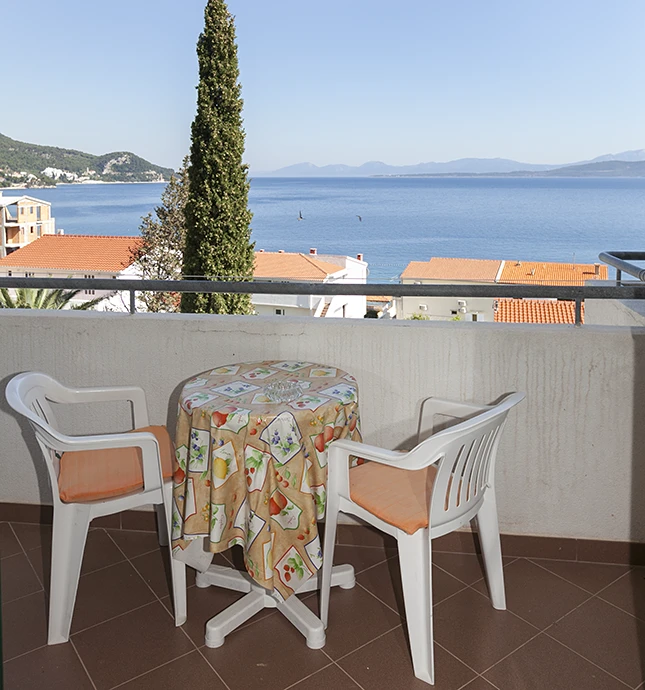 apartments Tončika, Igrane - balcony with sea view