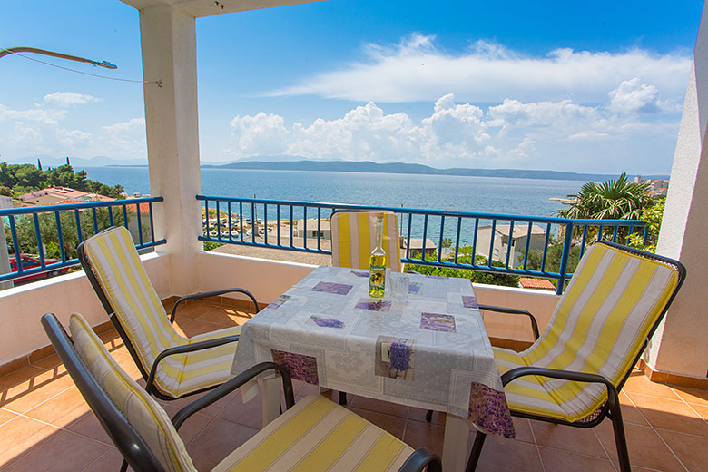 balcony with sea view