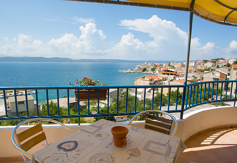 balcony with sea view